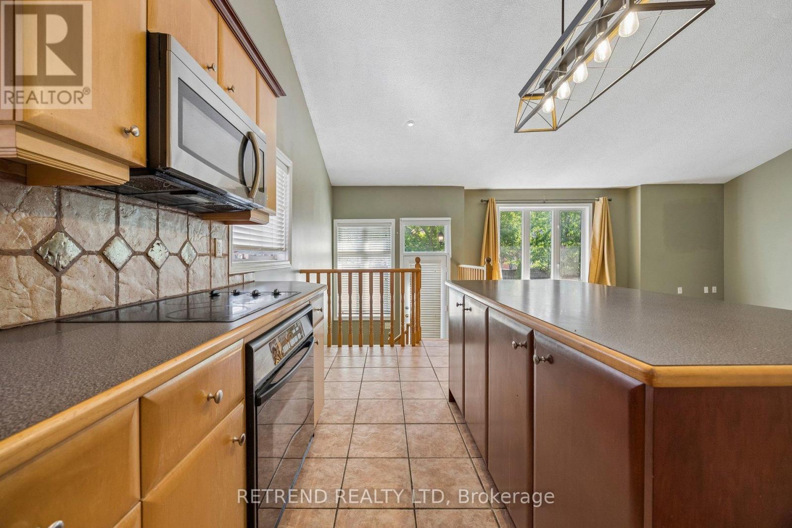 27 Terrastone Court, Caledon, Ontario  L7E 2G7 - Photo 7 - W13704412