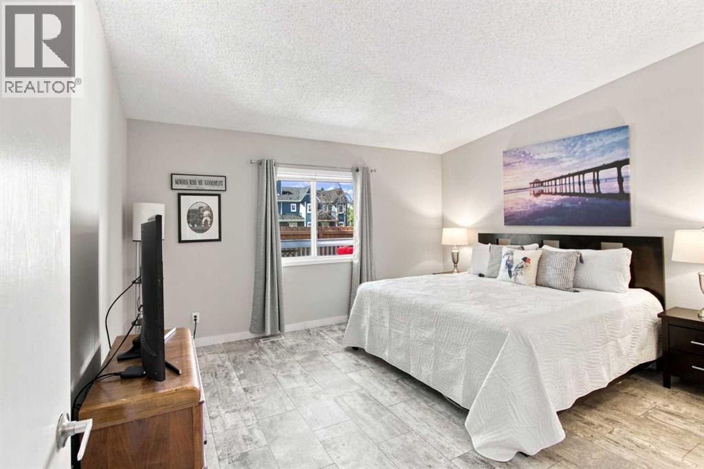 75 Lincoln Manor Sw, Calgary, Alberta T3E 7E3 - Photo 17 - A2339417