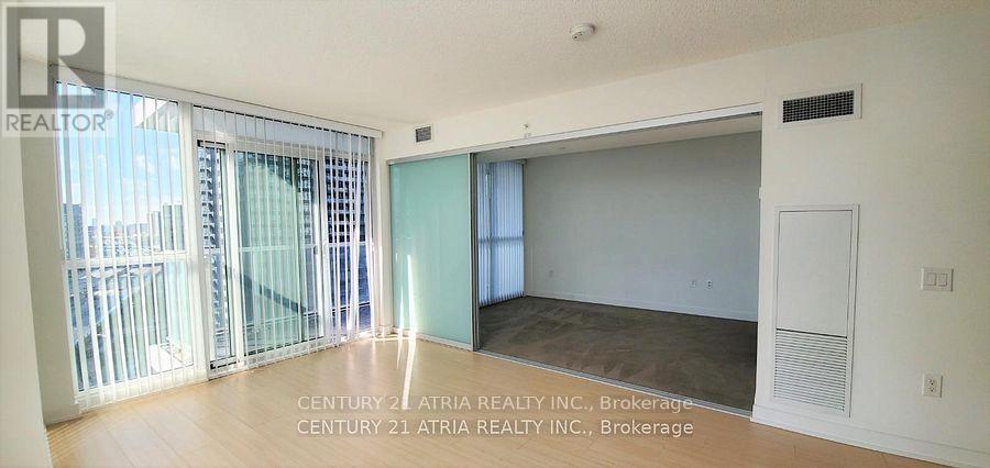 1608 - 75 Queens Wharf Road, Toronto, Ontario  M5V 0J8 - Photo 10 - C13704434