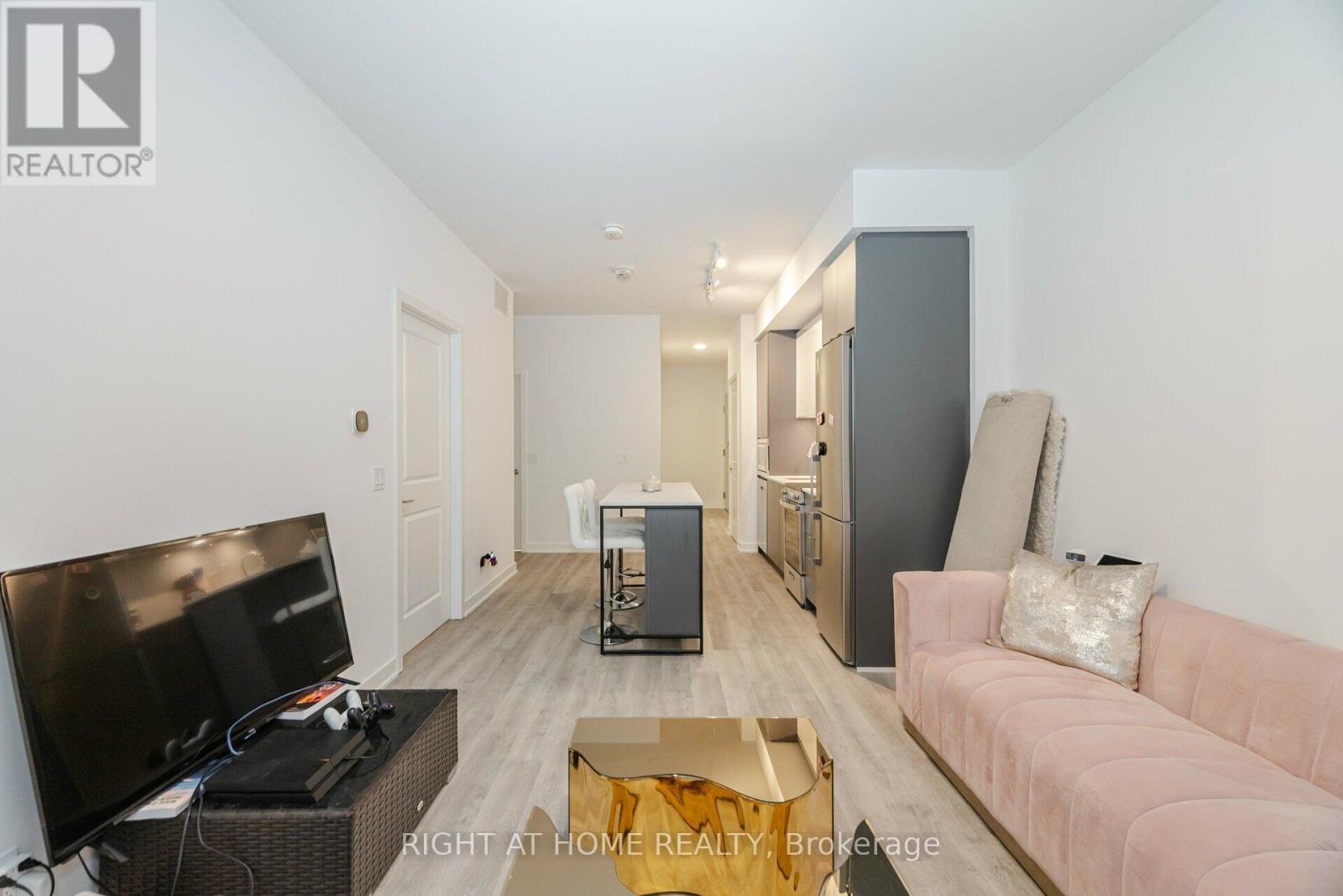 226 - 50 Upper Mall Way, Vaughan, Ontario  L4J 0L8 - Photo 16 - N13704428