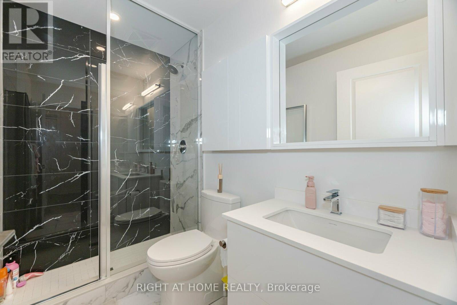 226 - 50 Upper Mall Way, Vaughan, Ontario  L4J 0L8 - Photo 21 - N13704428