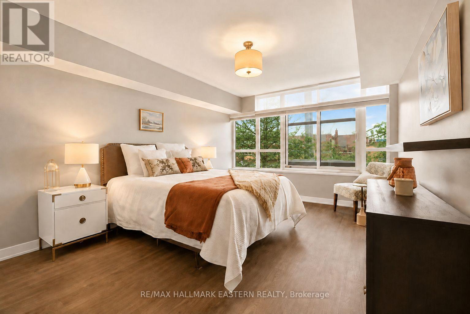 Th3 - 11 Superior Avenue, Toronto, Ontario  M8V 0A7 - Photo 2 - W13671108