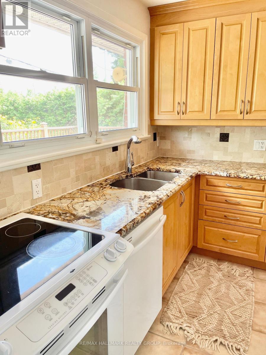 1 - 1237 Field Street, Ottawa, Ontario  K2C 2P9 - Photo 2 - X13704442
