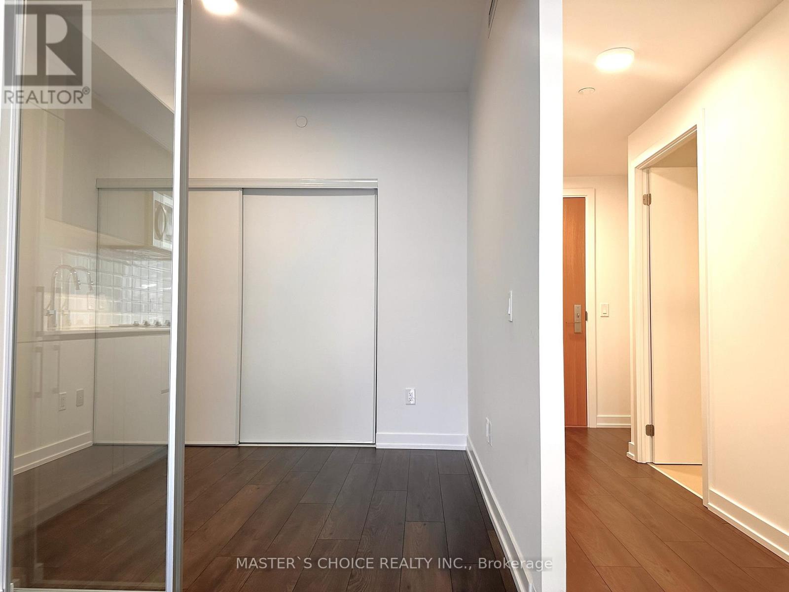 323 - 150 Logan Avenue, Toronto, Ontario  M4M 0E4 - Photo 12 - E13704440