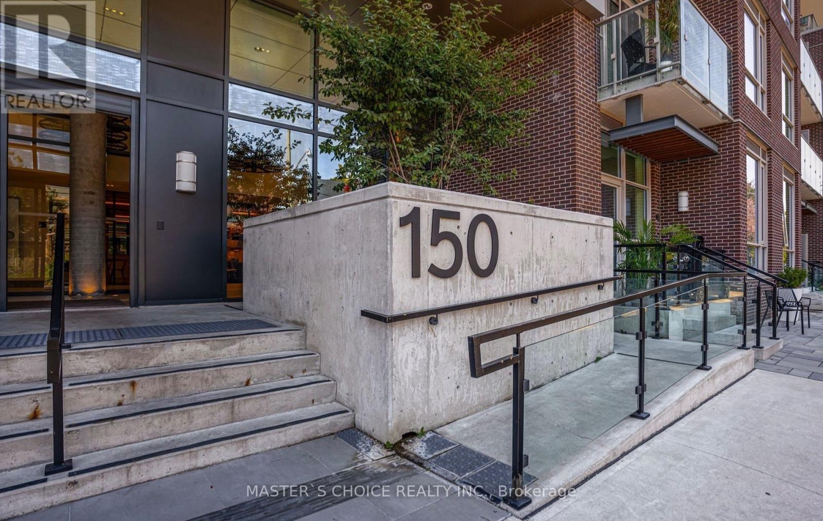 323 - 150 Logan Avenue, Toronto, Ontario  M4M 0E4 - Photo 2 - E13704440