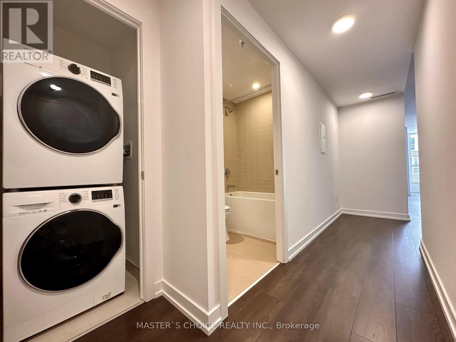 323 - 150 Logan Avenue, Toronto, Ontario  M4M 0E4 - Photo 4 - E13704440