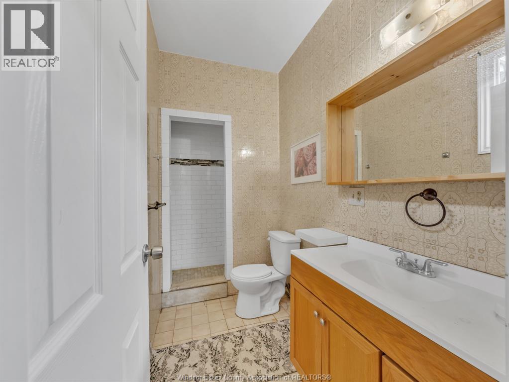 677 Marentette Unit# Upper, Windsor, Ontario  N9A 1Z3 - Photo 6 - 26020504