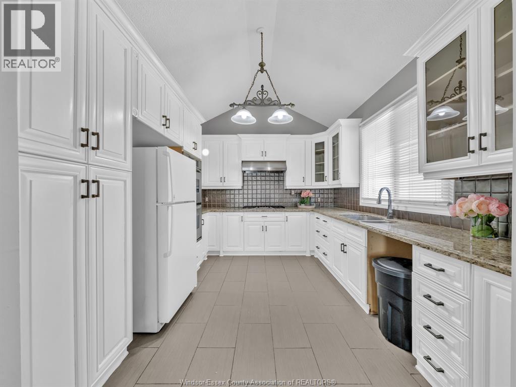 677 Marentette Unit# Upper, Windsor, Ontario  N9A 1Z3 - Photo 13 - 26020504