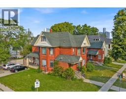 677 Marentette Unit# Upper, Windsor, Ontario