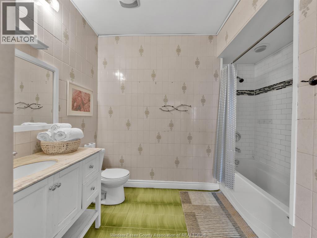 677 Marentette Unit# Upper, Windsor, Ontario  N9A 1Z3 - Photo 8 - 26020504