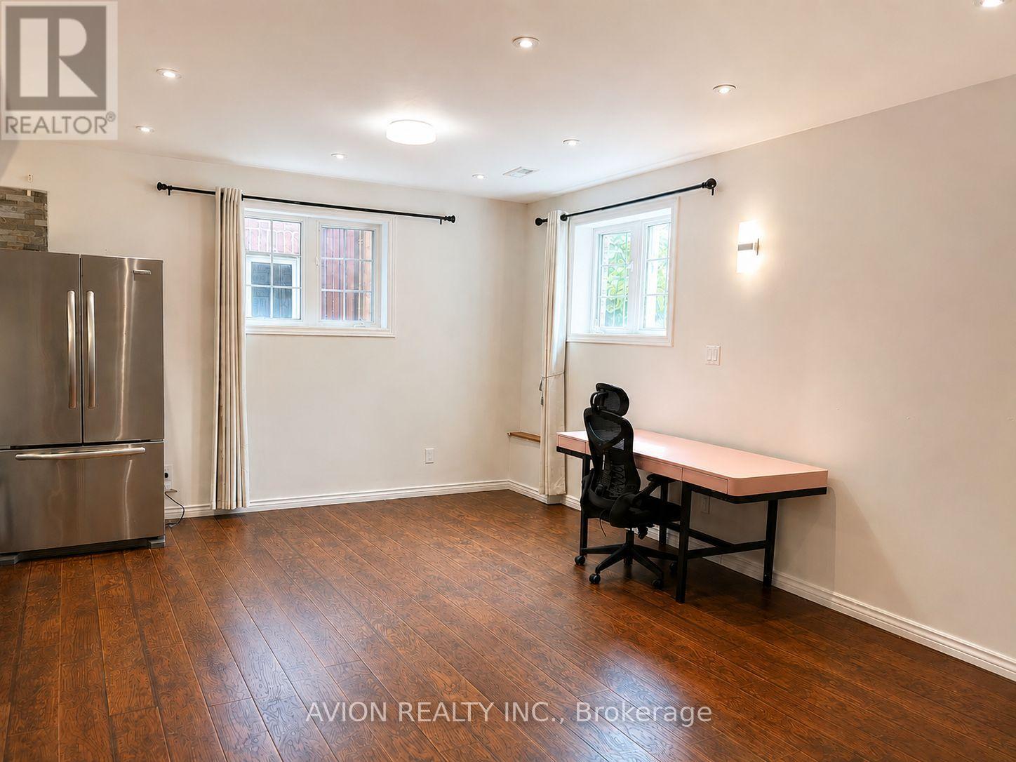 Basement - 26 Wendelyn Drive, Richmond Hill, Ontario  L4E 0P8 - Photo 4 - N13660406