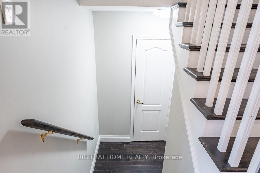 27 Panorama Way, Hamilton, Ontario  L8E 6C6 - Photo 27 - X13700058