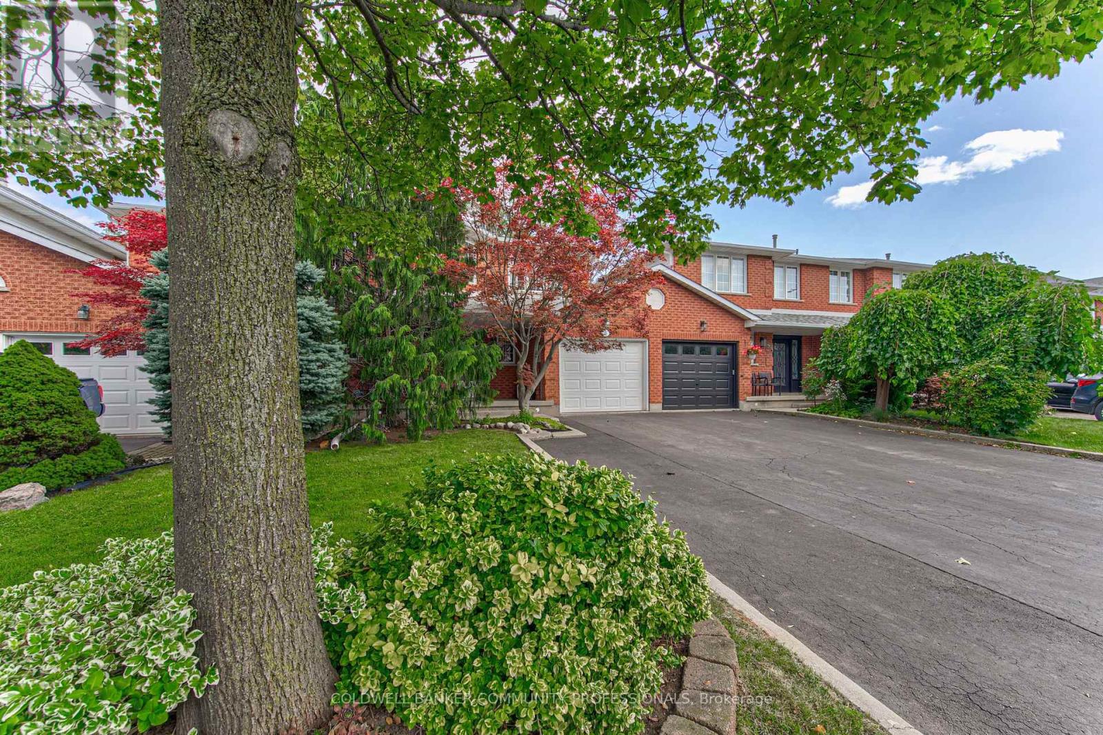 86 Chelsea Crescent, Hamilton, Ontario  L8E 5R8 - Photo 2 - X13704452
