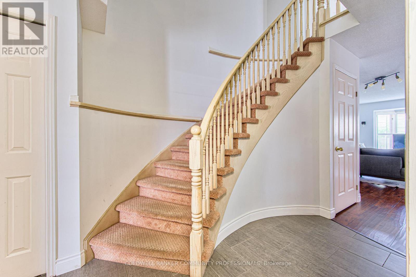 86 Chelsea Crescent, Hamilton, Ontario  L8E 5R8 - Photo 6 - X13704452