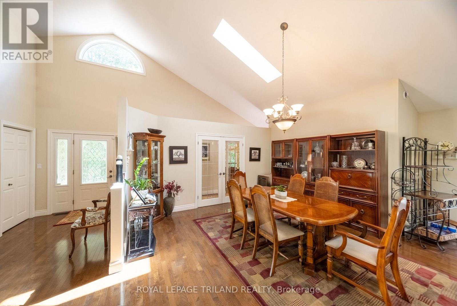 9958 Riverview Road, Lambton Shores, Ontario  N0M 1T0 - Photo 25 - X13704458