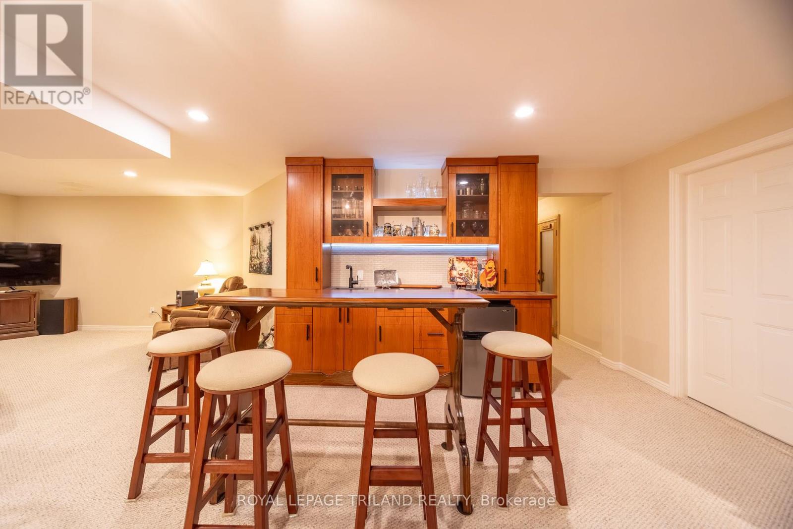 9958 Riverview Road, Lambton Shores, Ontario  N0M 1T0 - Photo 31 - X13704458