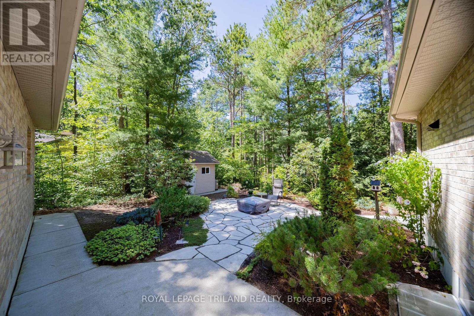 9958 Riverview Road, Lambton Shores, Ontario  N0M 1T0 - Photo 41 - X13704458