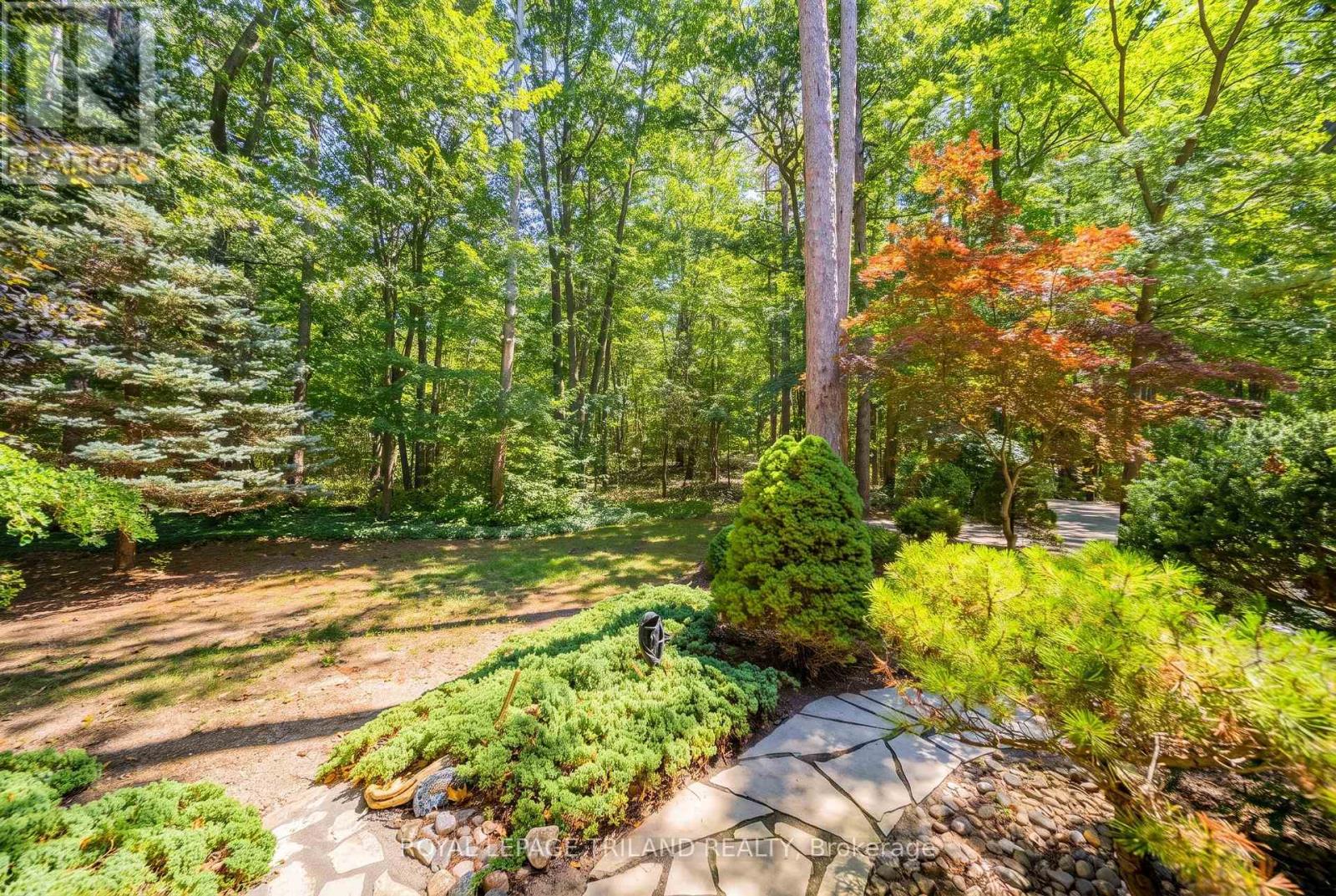9958 Riverview Road, Lambton Shores, Ontario  N0M 1T0 - Photo 44 - X13704458