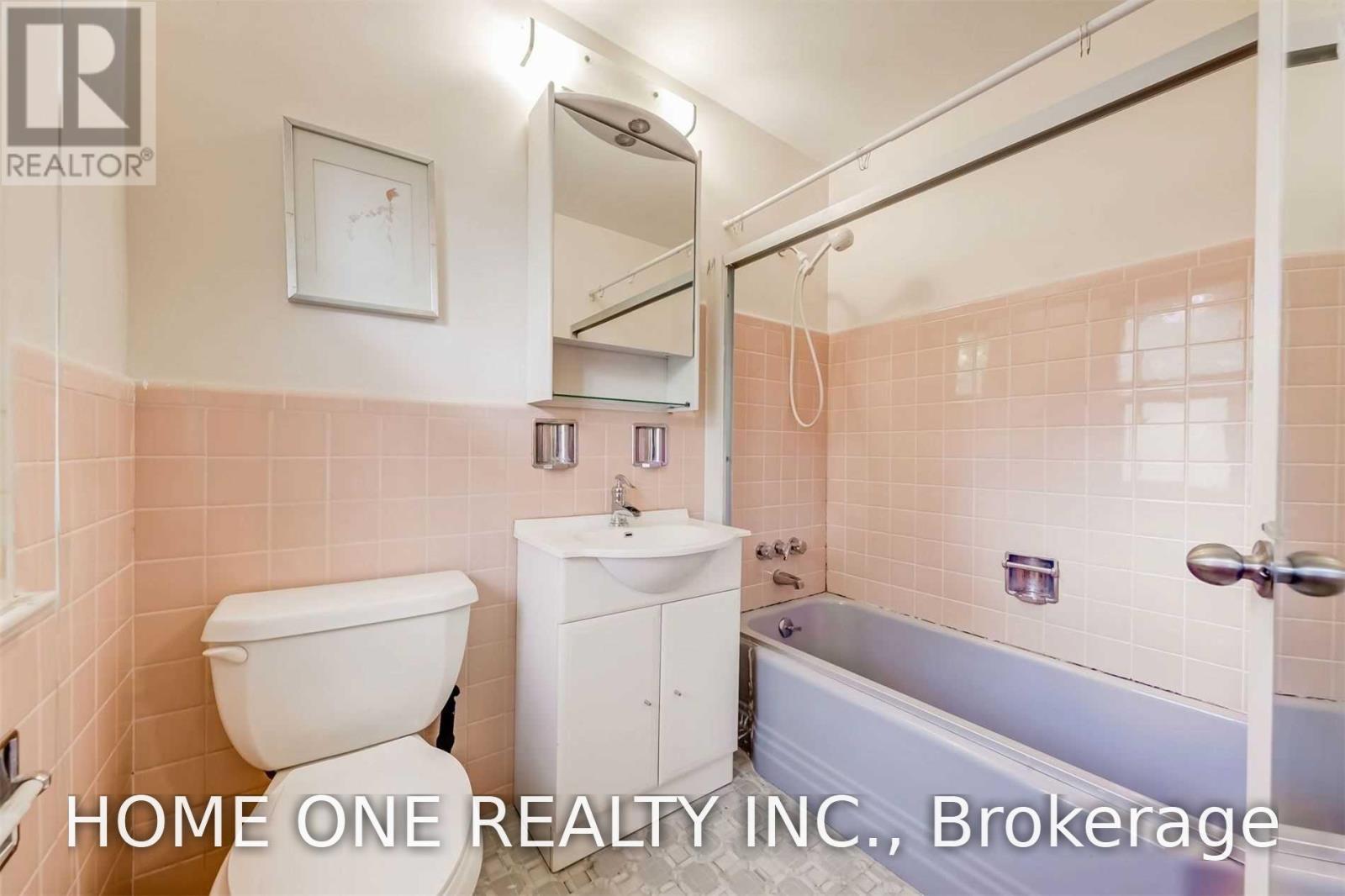 36 Harrison Road, Toronto, Ontario  M2L 1V4 - Photo 15 - C13704462