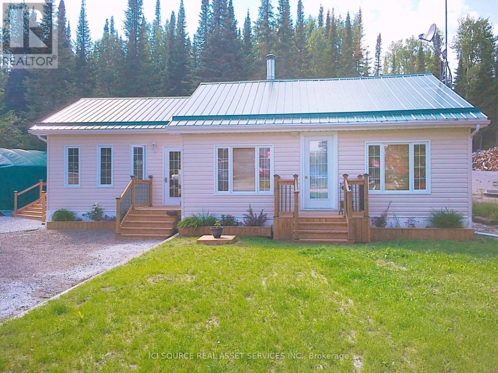 1186 Fantham Road, Kapuskasing, Ontario  P0L 1G0 - Photo 2 - T13704460