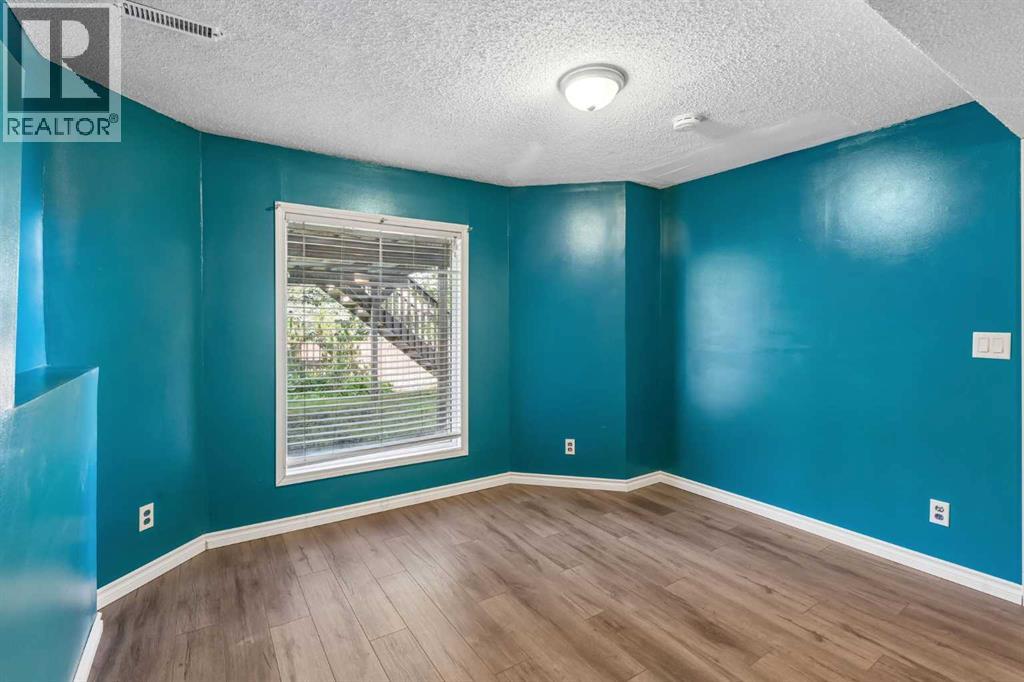728 Shawnee Drive Sw, Calgary, Alberta  T2Y 1V5 - Photo 37 - A2338810