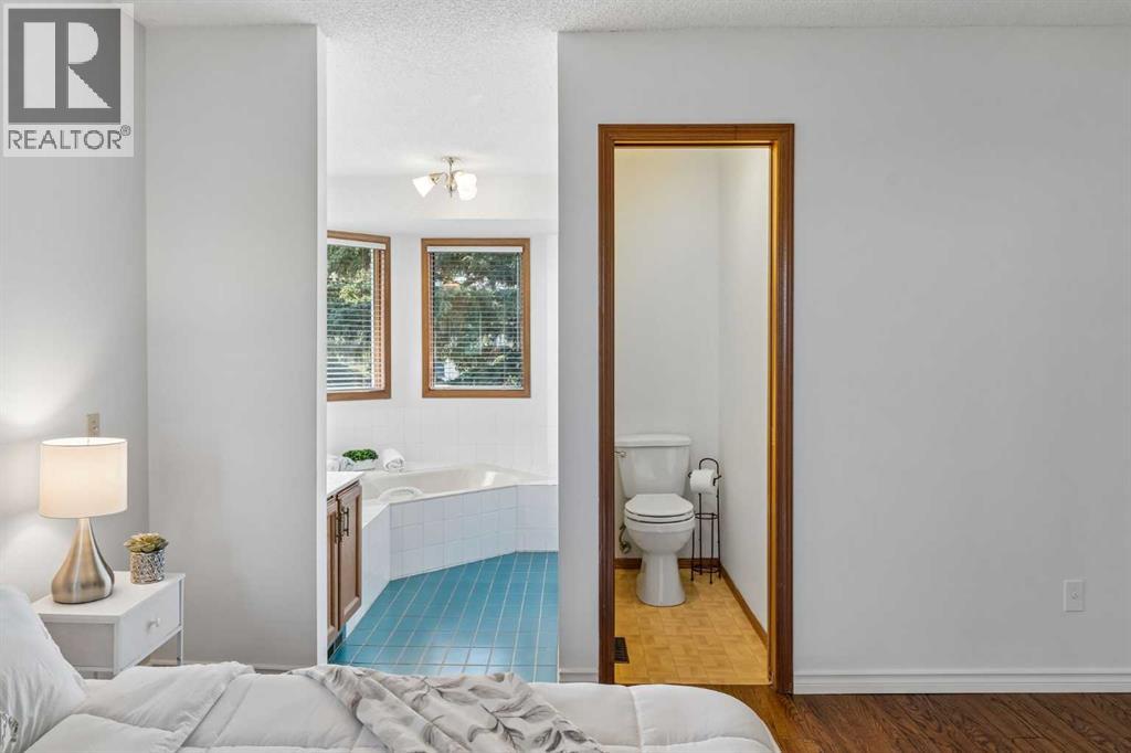 728 Shawnee Drive Sw, Calgary, Alberta  T2Y 1V5 - Photo 30 - A2338810