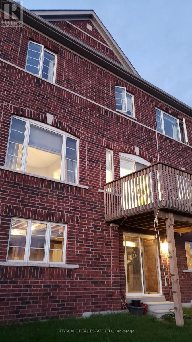 56 Golden Hawk Drive, Hamilton, Ontario  L8B 1W9 - Photo 37 - X13701734