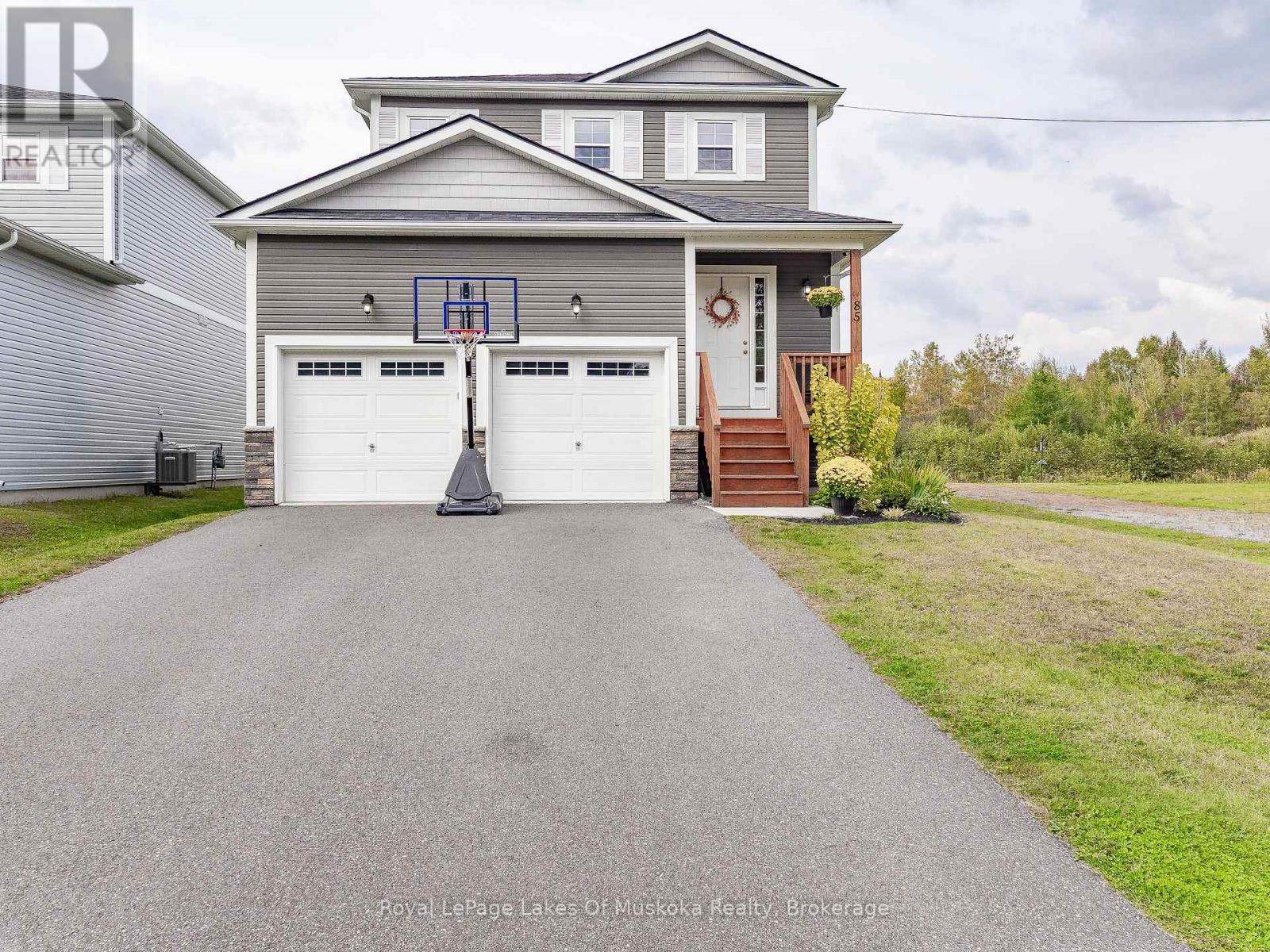 85 DOUGLAS DRIVE, Bracebridge, Ontario