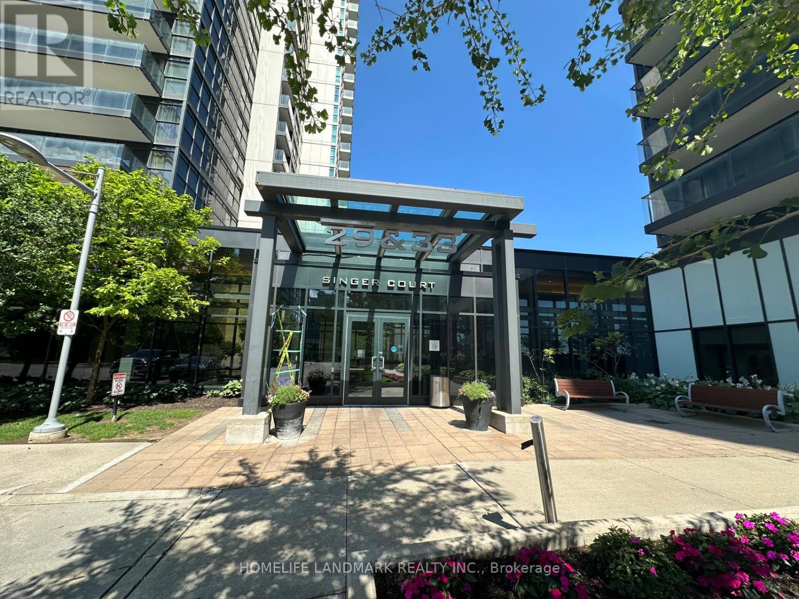 703 - 29 Singer Court, Toronto, Ontario  M2K 0B3 - Photo 3 - C13704482