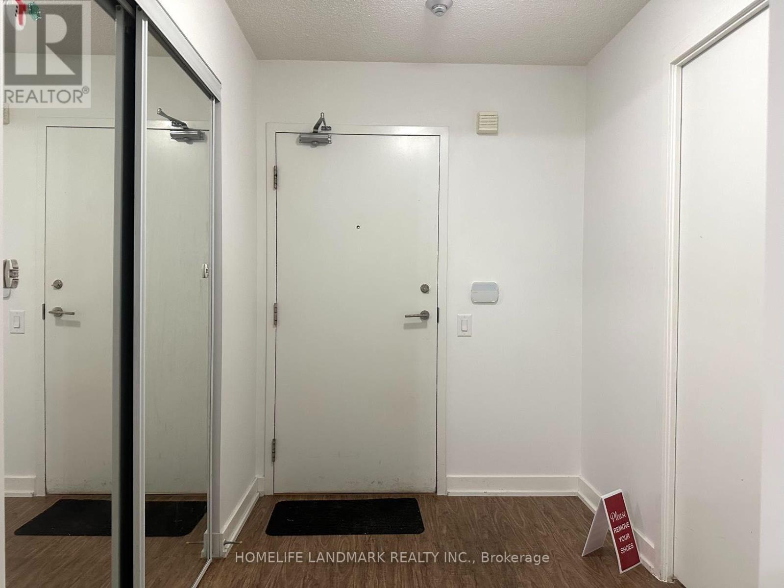 703 - 29 Singer Court, Toronto, Ontario  M2K 0B3 - Photo 5 - C13704482