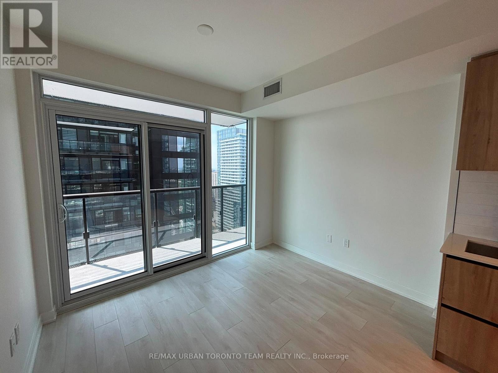 3301 - 117 Broadway Avenue, Toronto, Ontario  M4P 1V3 - Photo 9 - C13704498