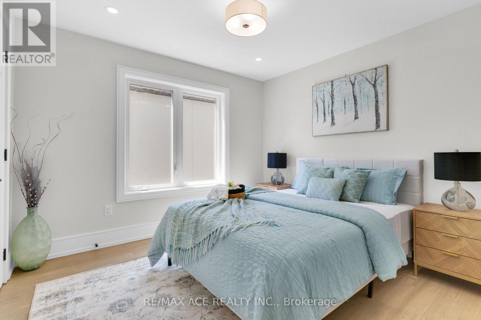 46 Sunnypoint Crescent, Toronto, Ontario  M1M 1B9 - Photo 27 - E13704486