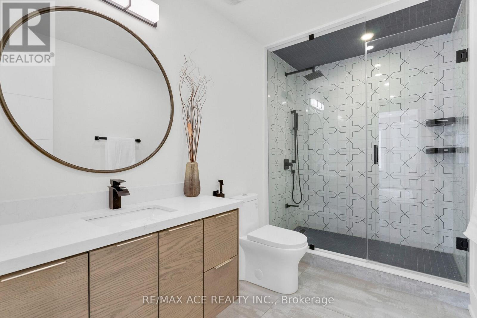 46 Sunnypoint Crescent, Toronto, Ontario  M1M 1B9 - Photo 31 - E13704486