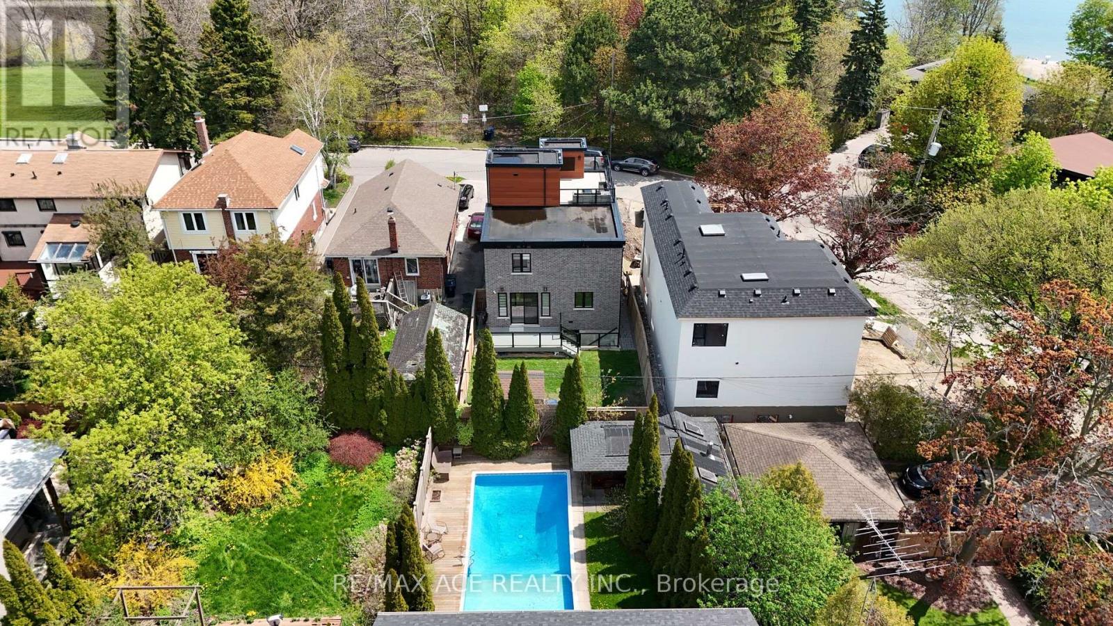46 Sunnypoint Crescent, Toronto, Ontario  M1M 1B9 - Photo 36 - E13704486