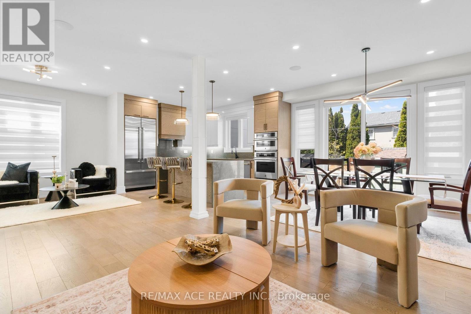 46 Sunnypoint Crescent, Toronto, Ontario  M1M 1B9 - Photo 6 - E13704486