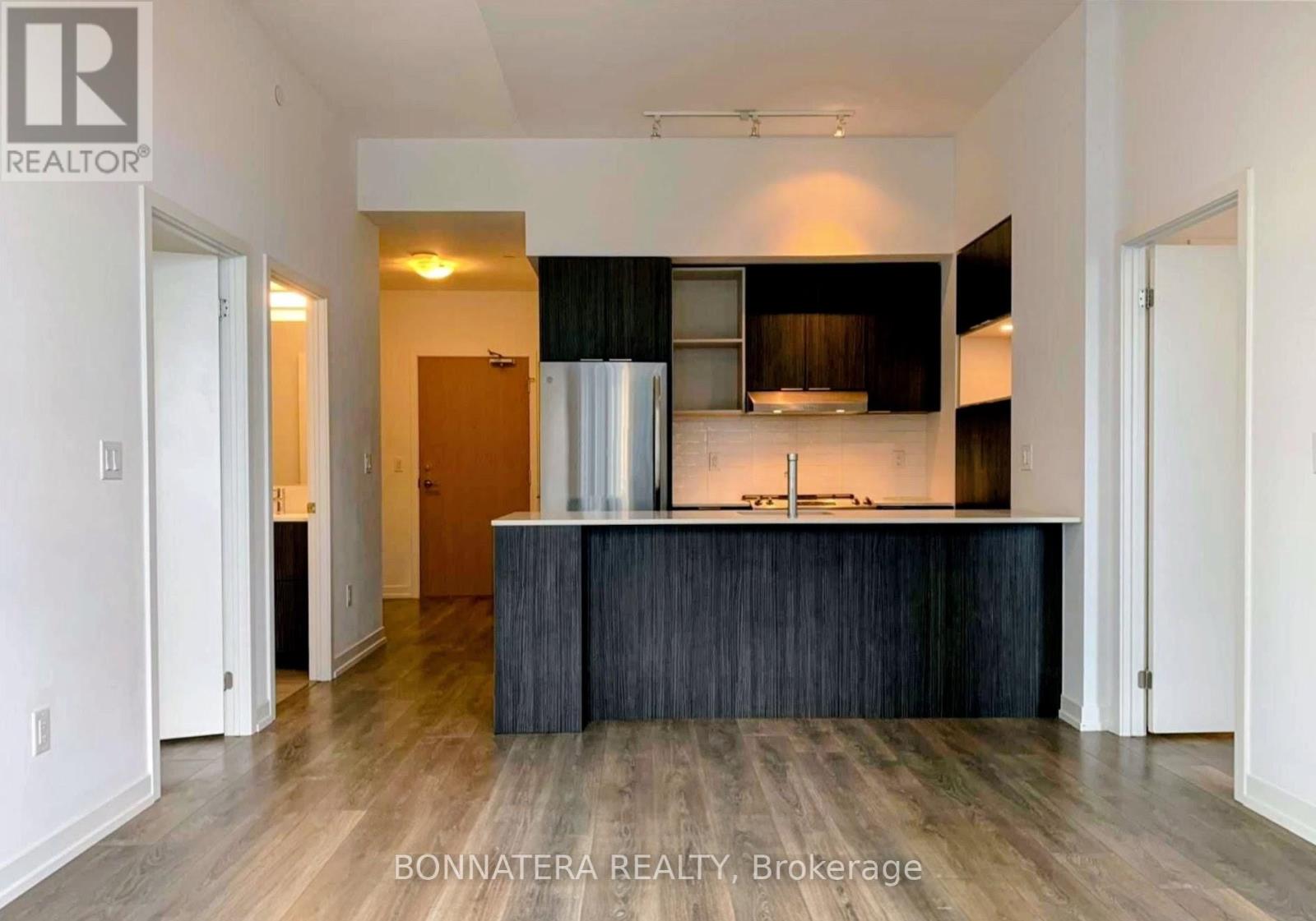 1801 - 2520 Eglinton Avenue W, Mississauga, Ontario  L5M 0Y2 - Photo 3 - W13704474