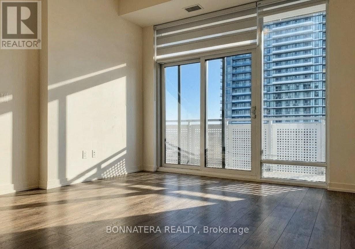 1801 - 2520 Eglinton Avenue W, Mississauga, Ontario  L5M 0Y2 - Photo 9 - W13704474