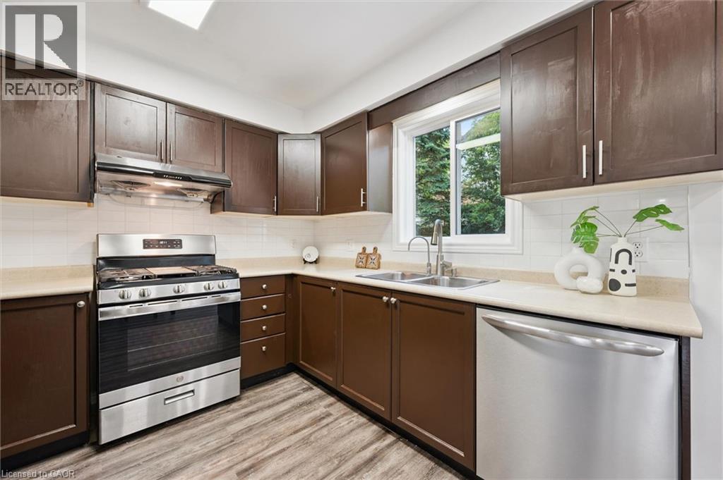 600 White Elm Boulevard Unit# 9, Waterloo, Ontario  N2V 2V2 - Photo 8 - 40857762