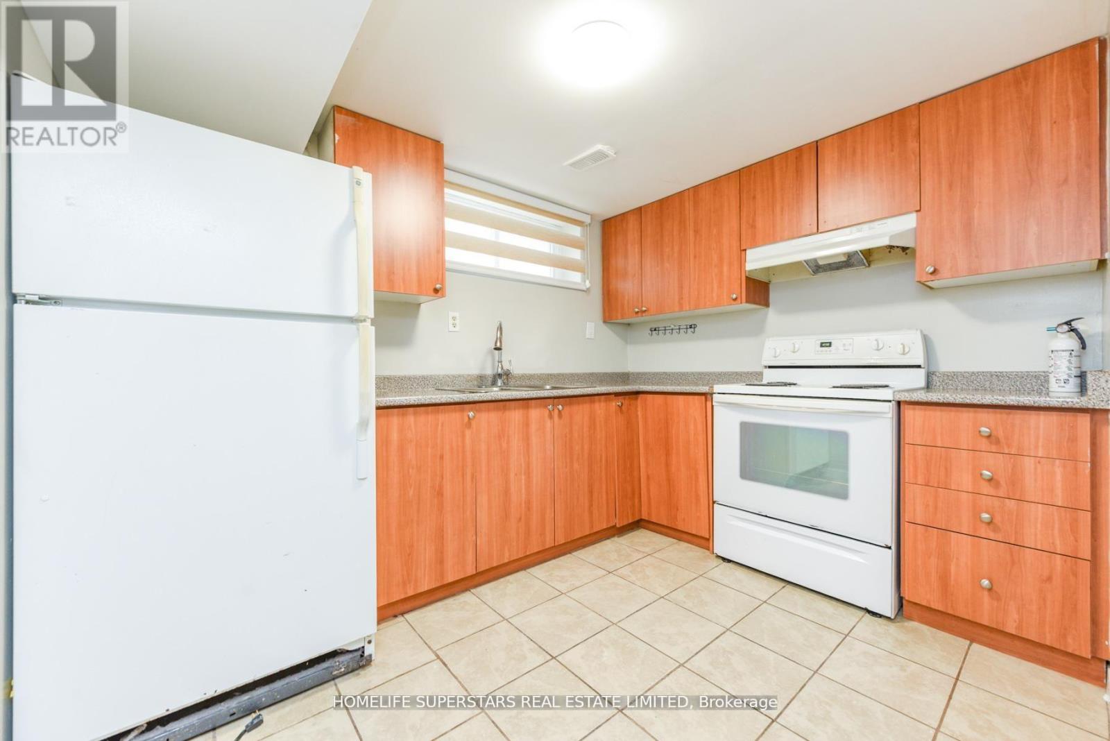306 Royal Salisbury Way, Brampton, Ontario  L6V 3G5 - Photo 14 - W13131992