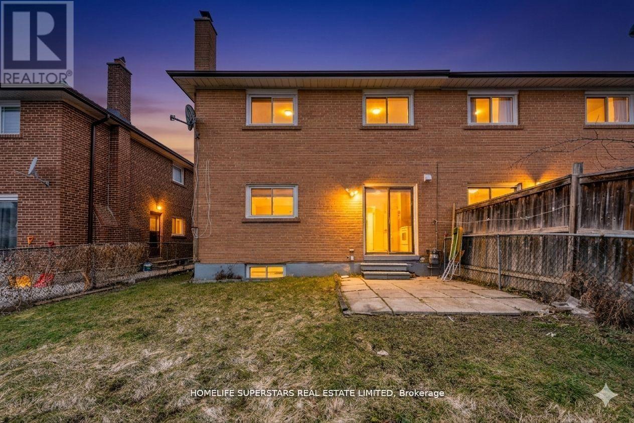 306 Royal Salisbury Way, Brampton, Ontario  L6V 3G5 - Photo 20 - W13131992