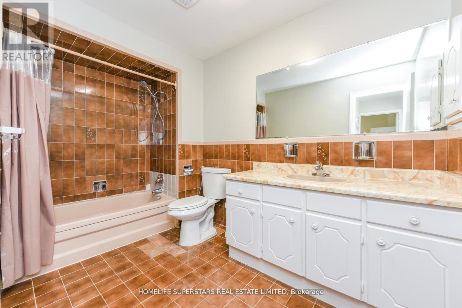 306 Royal Salisbury Way, Brampton, Ontario  L6V 3G5 - Photo 19 - W13131992