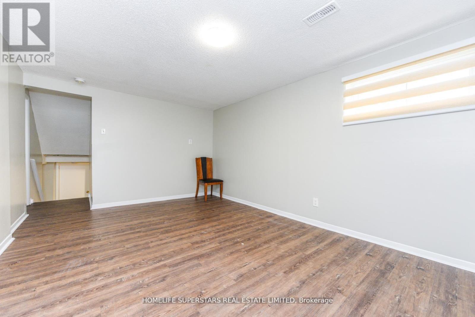 306 Royal Salisbury Way, Brampton, Ontario  L6V 3G5 - Photo 8 - W13131992