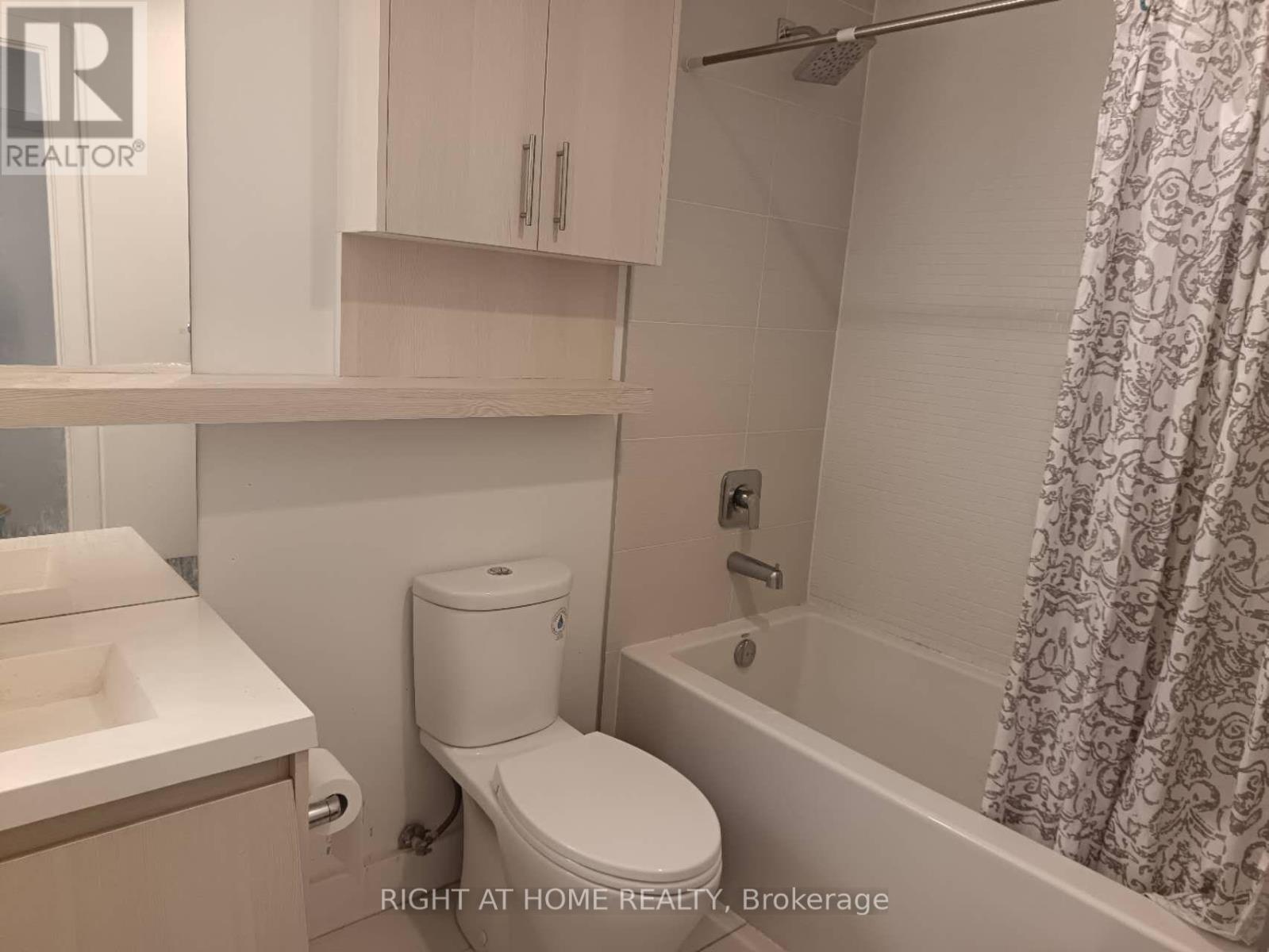 150 Fairview Mall Drive, Toronto, Ontario  M2J 0E7 - Photo 6 - C13704514