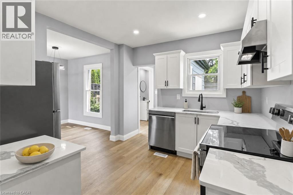 35 East 27th Street, Hamilton, Ontario  L8V 3E8 - Photo 9 - 40851578