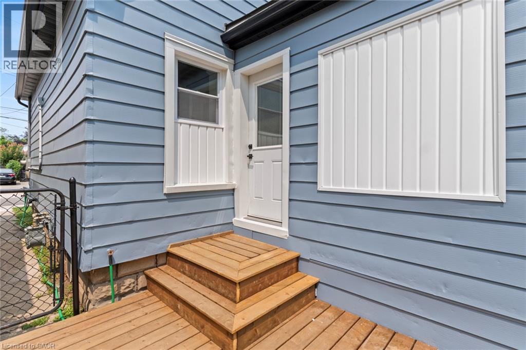 35 East 27th Street, Hamilton, Ontario  L8V 3E8 - Photo 6 - 40851578