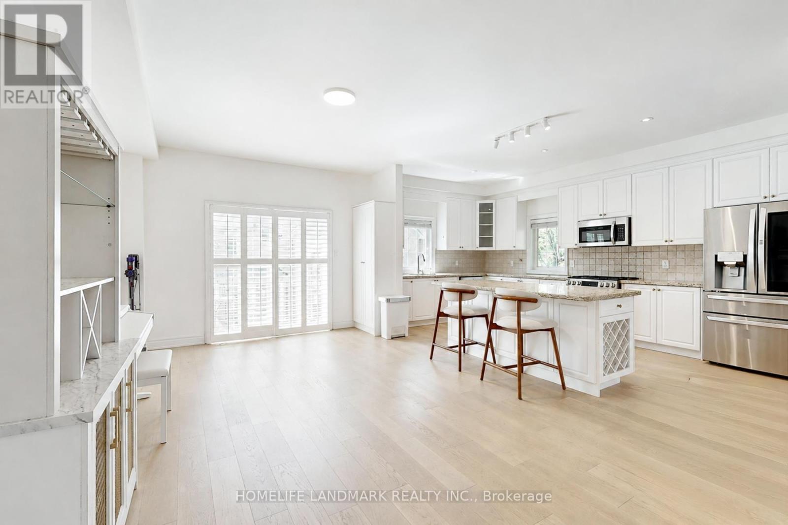 27 - 8900 Bathurst Street, Vaughan, Ontario  L4J 8A7 - Photo 12 - N13704536