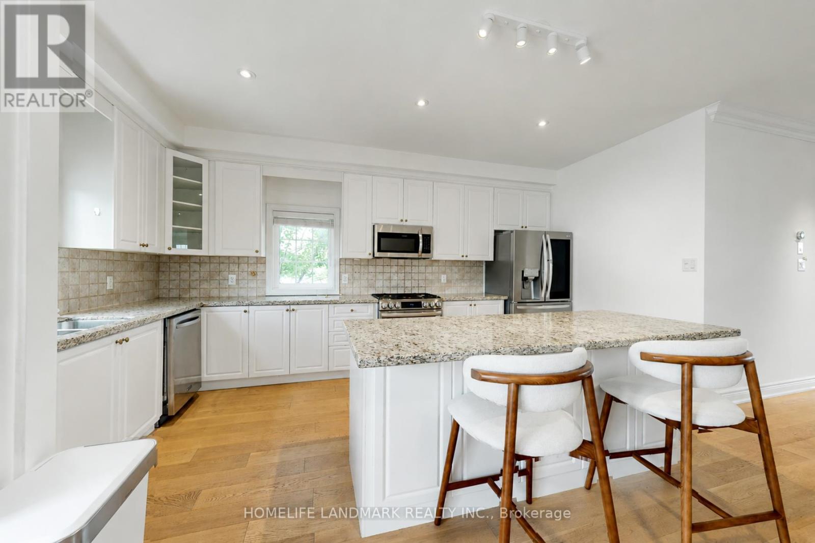 27 - 8900 Bathurst Street, Vaughan, Ontario  L4J 8A7 - Photo 13 - N13704536