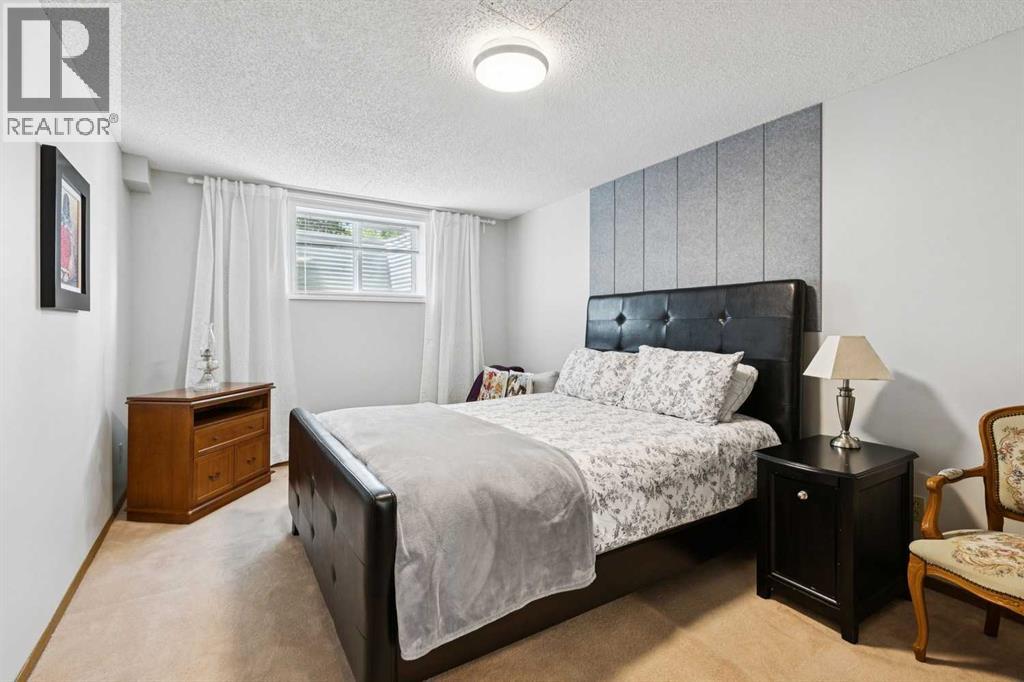 131 Shawnee Manor Sw, Calgary, Alberta  T2Y 1W7 - Photo 33 - A2323151