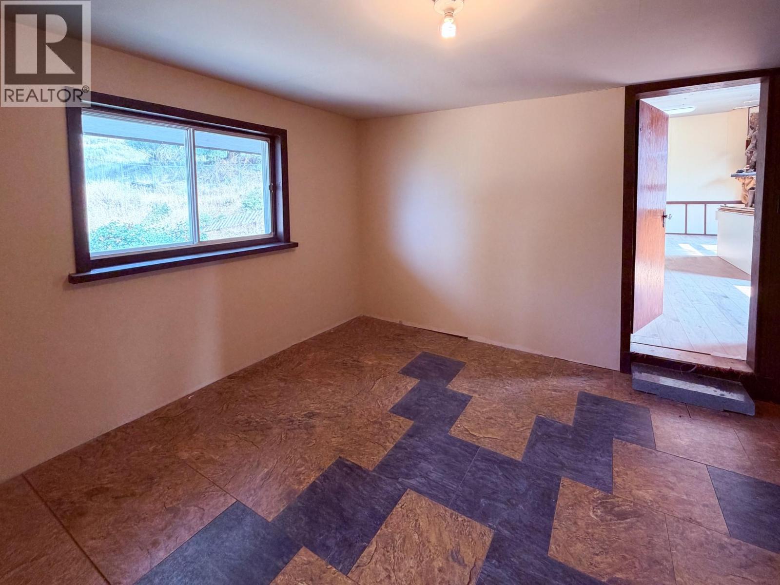 5740 95 Highway, Edgewater, British Columbia  V0A 1E0 - Photo 42 - 10398525