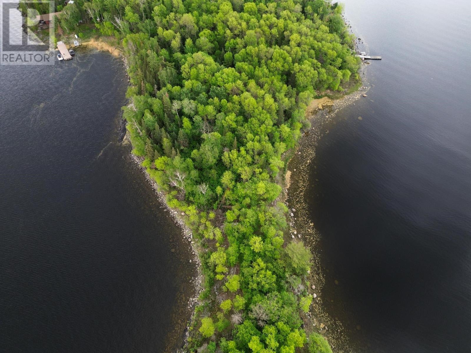 19 Castlerock Island, Queer Island 19, South Of Kenora, Ontario  P0X 1H0 - Photo 3 - TB2600257